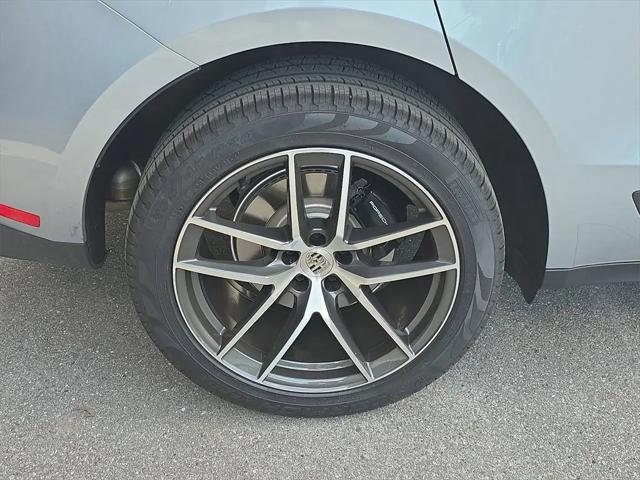 2025 Porsche Macan Macan