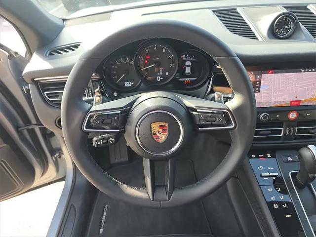 2025 Porsche Macan Macan