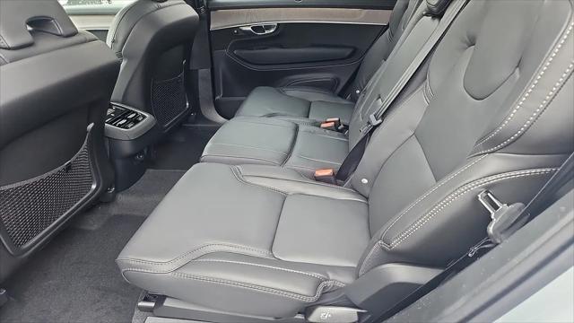 2026 Volvo XC90 Ultra, B6 AWD Gas (mild hybrid), Gasoline, Bright, 7 Seats