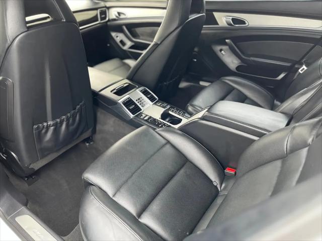 2014 Porsche Panamera Turbo Executive