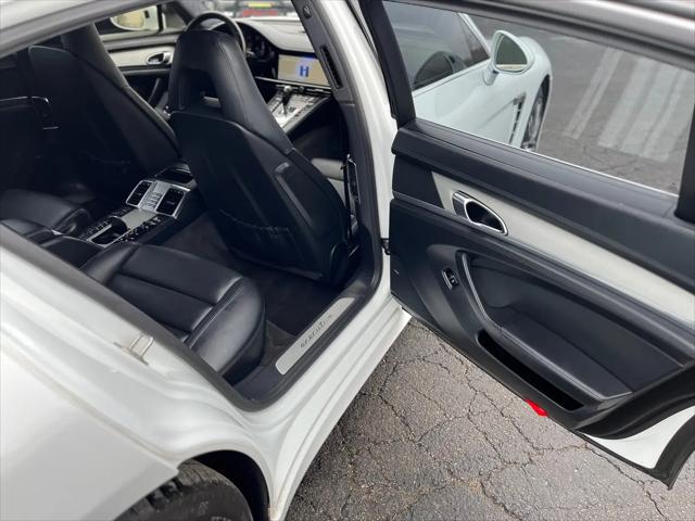 2014 Porsche Panamera Turbo Executive