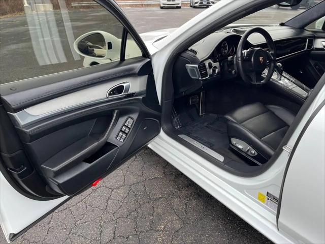2014 Porsche Panamera Turbo Executive