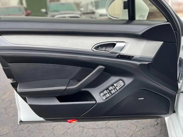 2014 Porsche Panamera Turbo Executive
