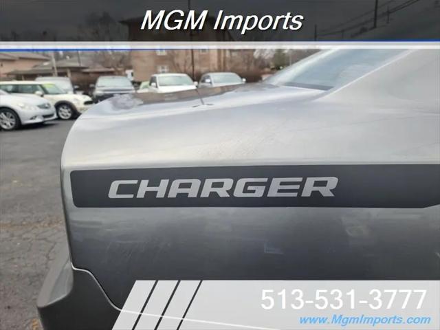 2011 Dodge Charger SE
