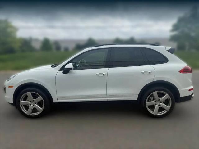 2016 Porsche Cayenne S