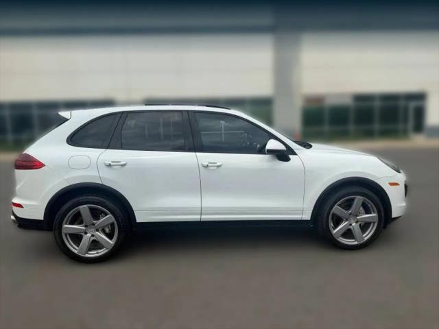 2016 Porsche Cayenne S