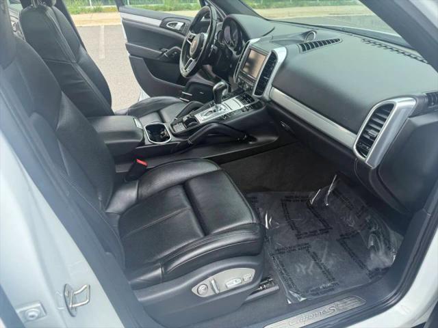 2016 Porsche Cayenne S