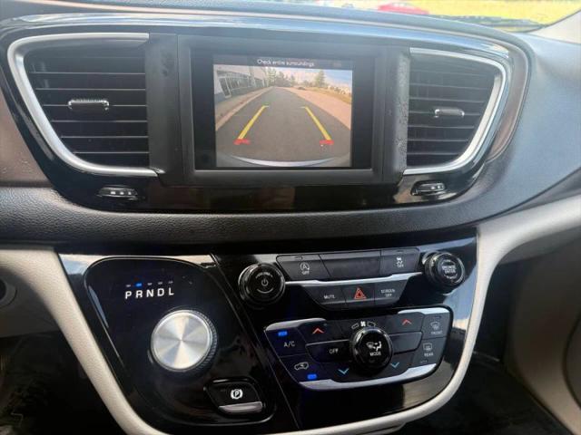 2021 Chrysler Voyager LXI