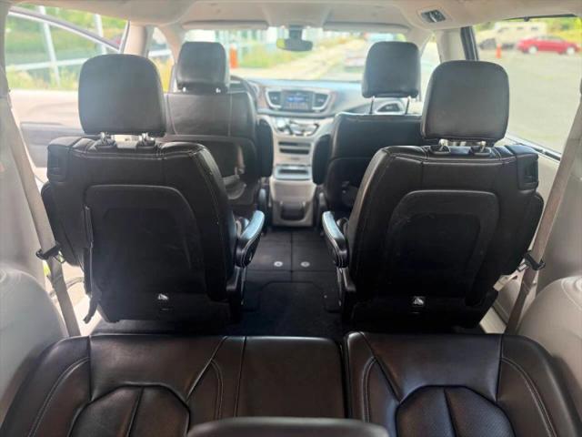 2021 Chrysler Voyager LXI