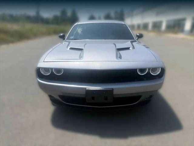 2016 Dodge Challenger SXT Plus