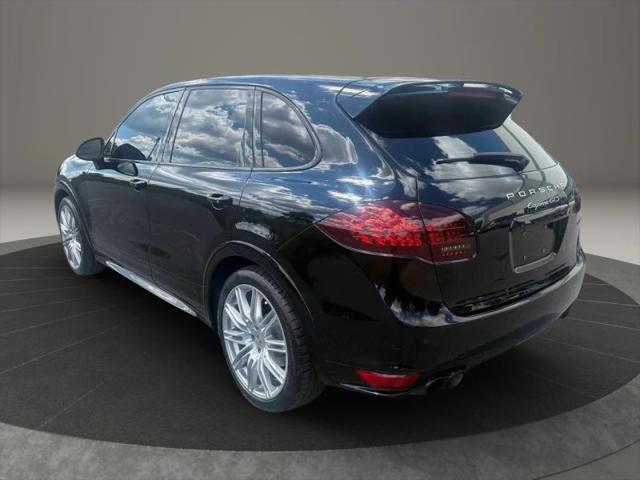 2013 Porsche Cayenne GTS
