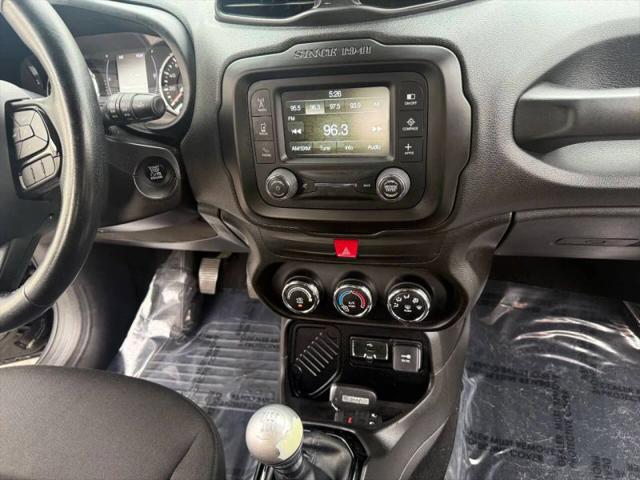 2017 Jeep Renegade Altitude FWD