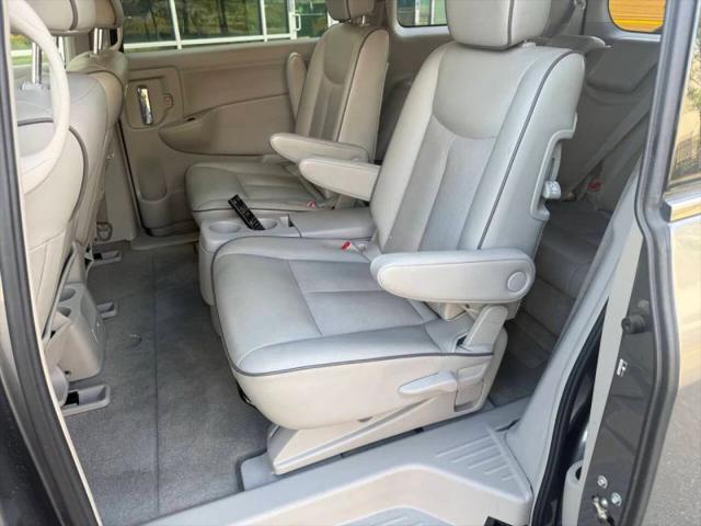 2015 Nissan Quest SV