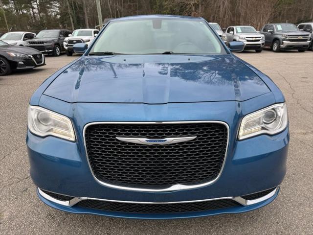 2022 Chrysler 300 Touring