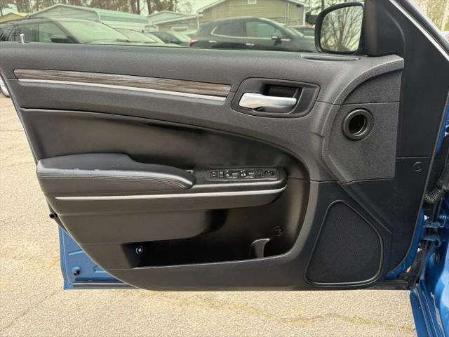 2022 Chrysler 300 Touring