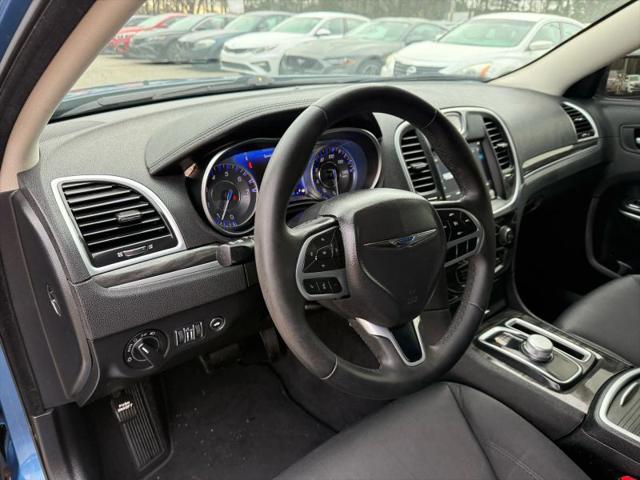 2022 Chrysler 300 Touring