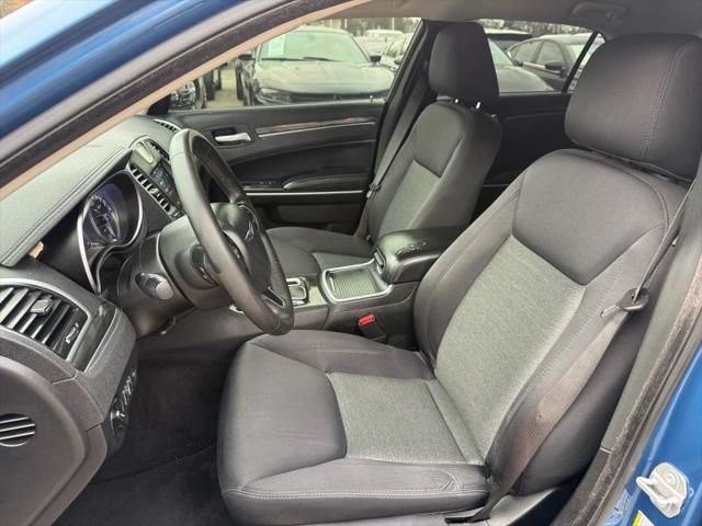 2022 Chrysler 300 Touring