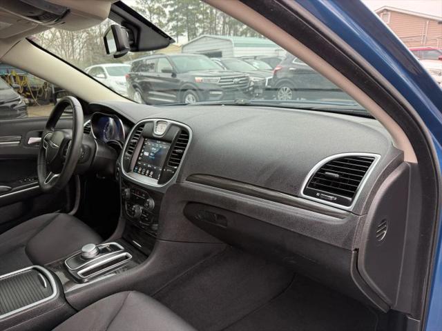 2022 Chrysler 300 Touring