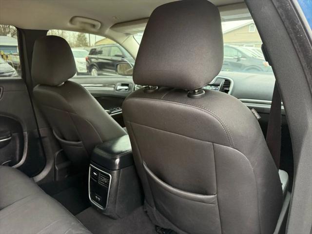 2022 Chrysler 300 Touring