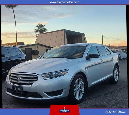 2015 Ford Taurus SE