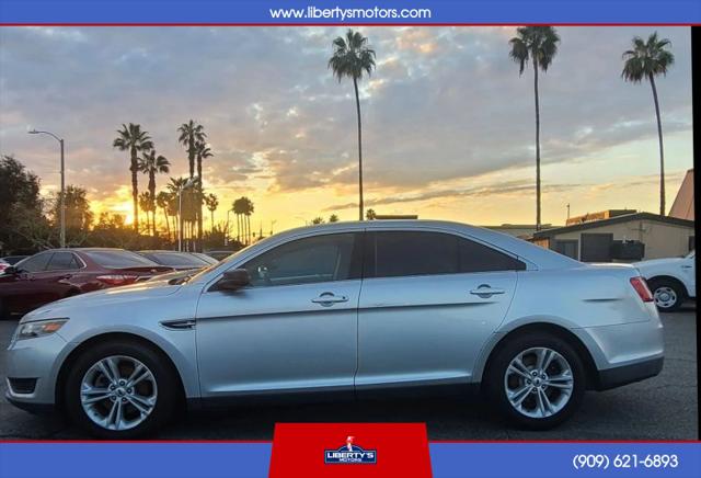 2015 Ford Taurus SE