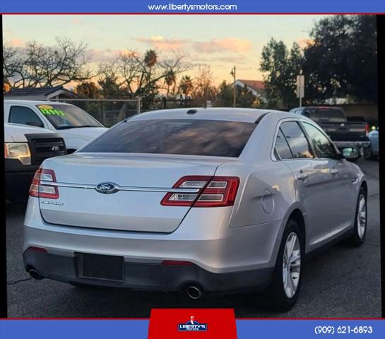 2015 Ford Taurus SE