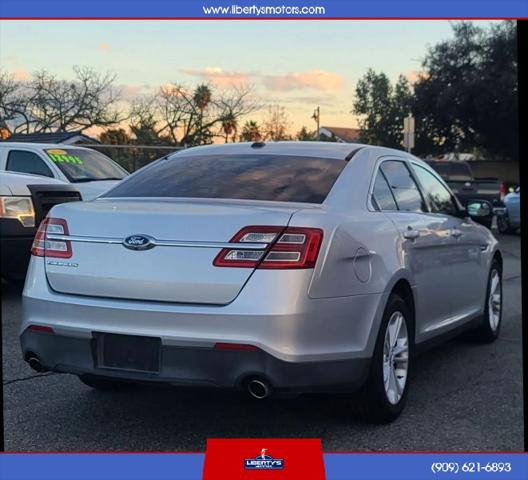 2015 Ford Taurus SE