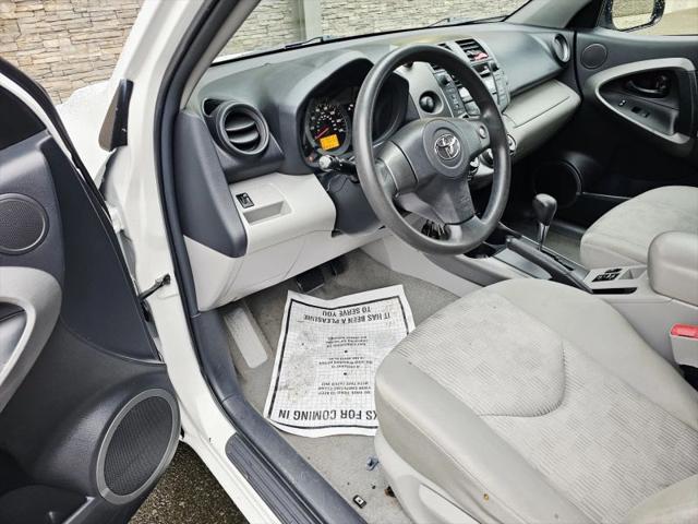 2009 Toyota RAV4 Base