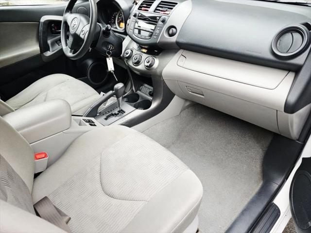 2009 Toyota RAV4 Base