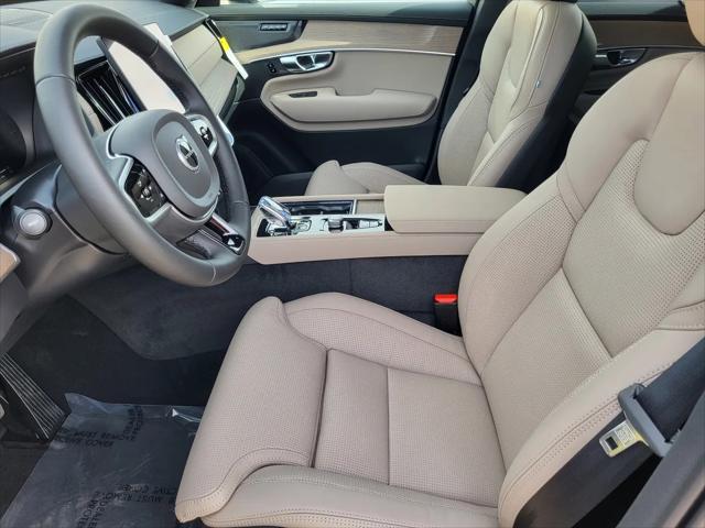 2026 Volvo XC90 Plug-In Hybrid Ultra, T8 AWD, Electric/Gasoline, Bright, 7 Seats