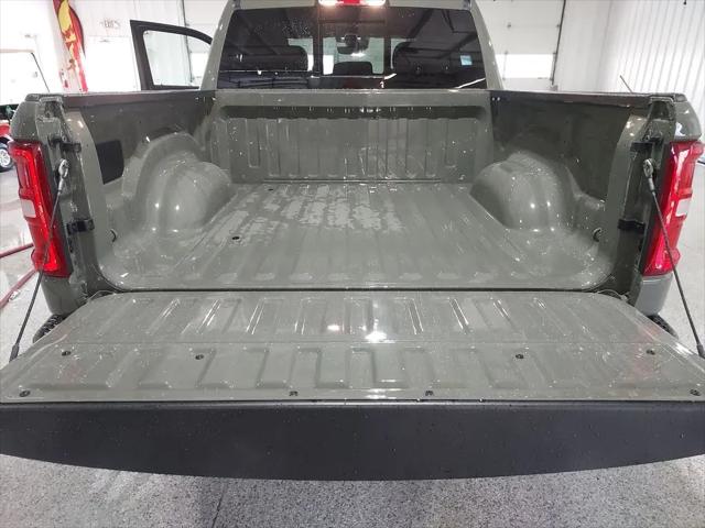 2026 Ram 1500 Big Horn Crew Cab 4x4 5'7" Box