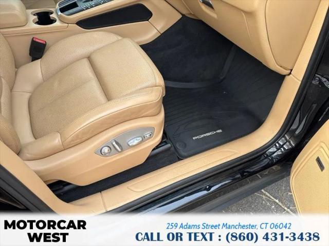 2018 Porsche Macan Base