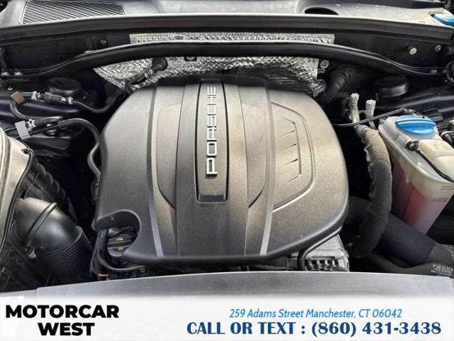 2018 Porsche Macan Base
