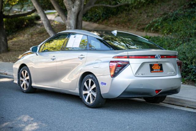 2018 Toyota Mirai Base
