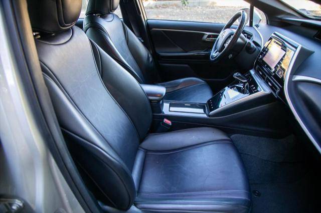 2018 Toyota Mirai Base
