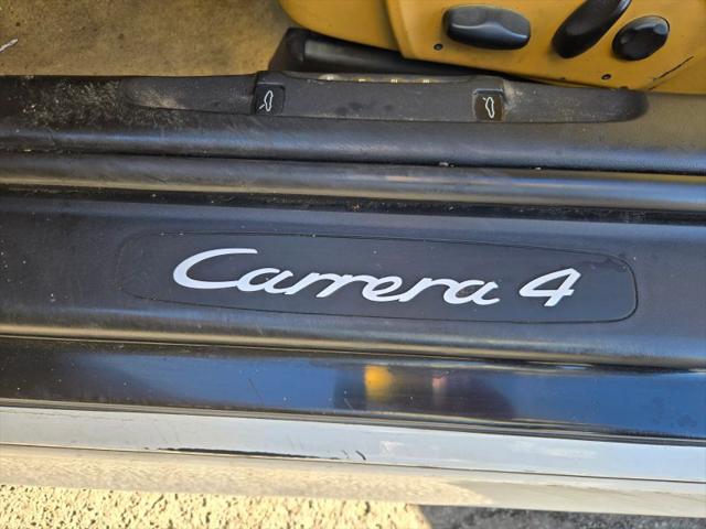2001 Porsche 911 Carrera 4