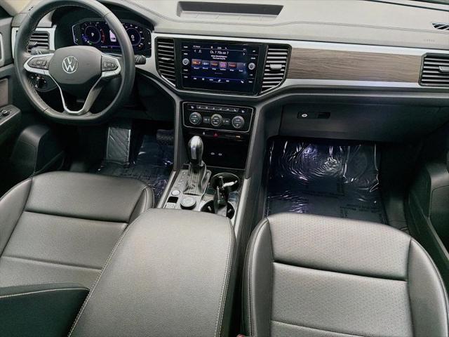 2022 Volkswagen Atlas 3.6L V6 SE w/Technology