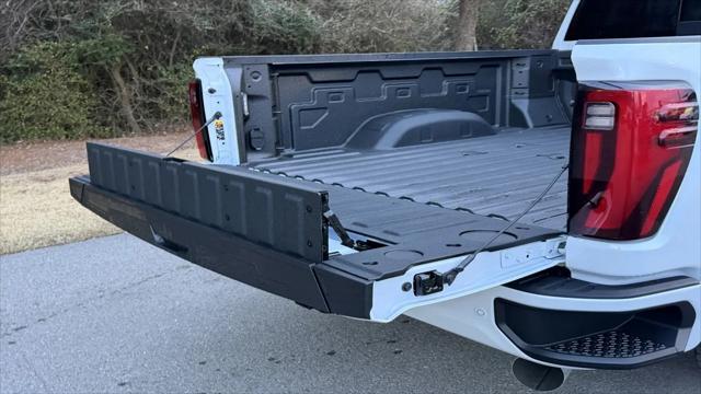 2026 GMC Sierra 2500HD Crew Cab, Standard Bed, Denali, 4WD