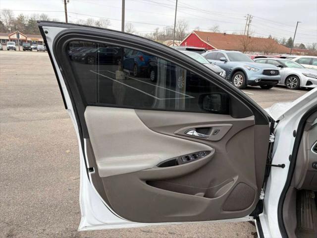 2022 Chevrolet Malibu FWD LS