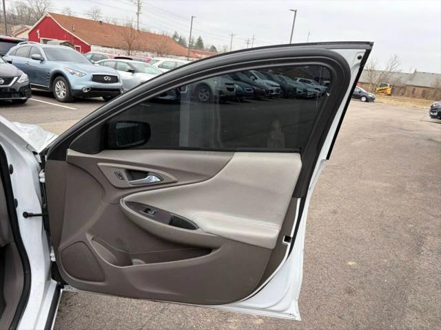 2022 Chevrolet Malibu FWD LS