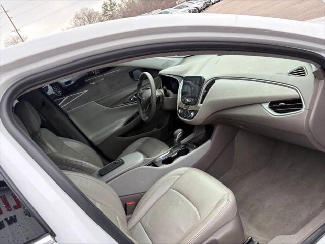2022 Chevrolet Malibu FWD LS