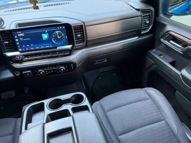 2024 Chevrolet Silverado 1500 4WD Crew Cab Standard Bed LT