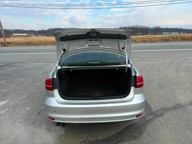 2015 Volkswagen Jetta 1.8T SE