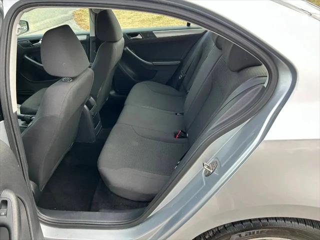2015 Volkswagen Jetta 1.8T SE