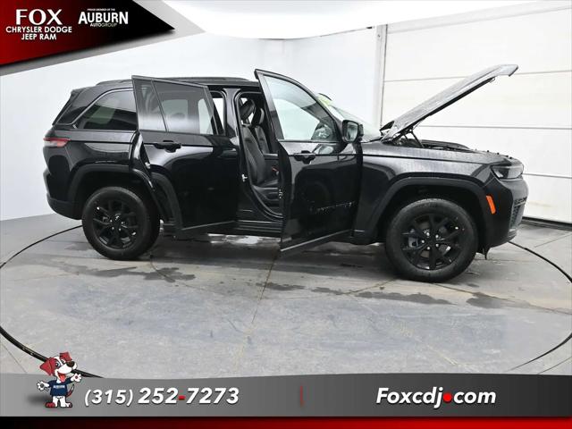 2026 Jeep Grand Cherokee Altitude 4x4