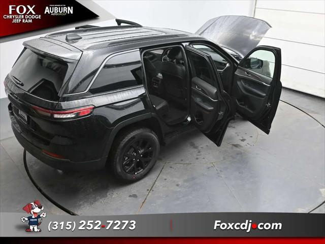 2026 Jeep Grand Cherokee Altitude 4x4