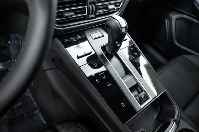 2026 Porsche Macan Macan