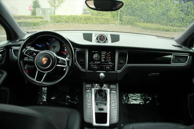 2015 Porsche Macan S