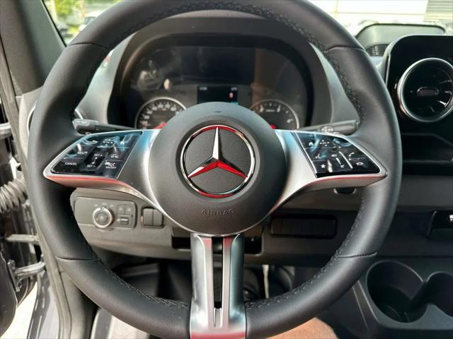 2025 Mercedes-Benz Sprinter 2500 High Roof 4-Cyl Diesel HO