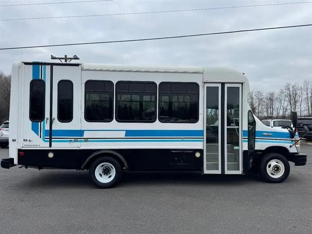 2014 Ford E-450 Cutaway E-450